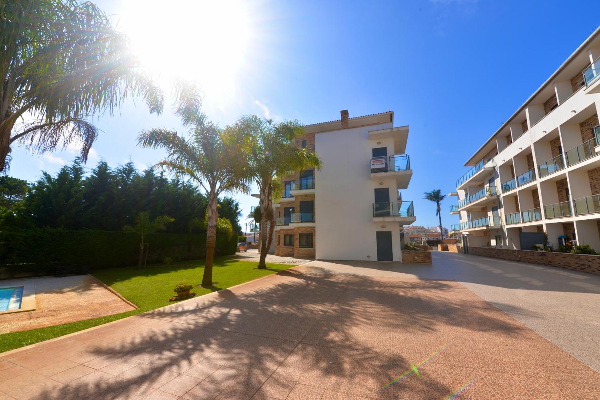 Pebble - 1 Bedroom Apartment Sleeps 5 With Pool & Tennis Court Sao Martinho do Porto Exterior photo